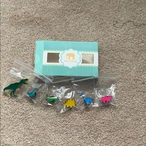 Kim Young 6-set Dinosaur Pins